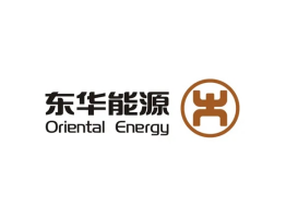 东华能源公司标志，现代化炼油装置，工业设施，蓝天背景